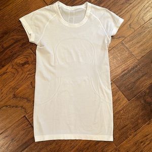 Lululemon Swiftly Tech Size 8